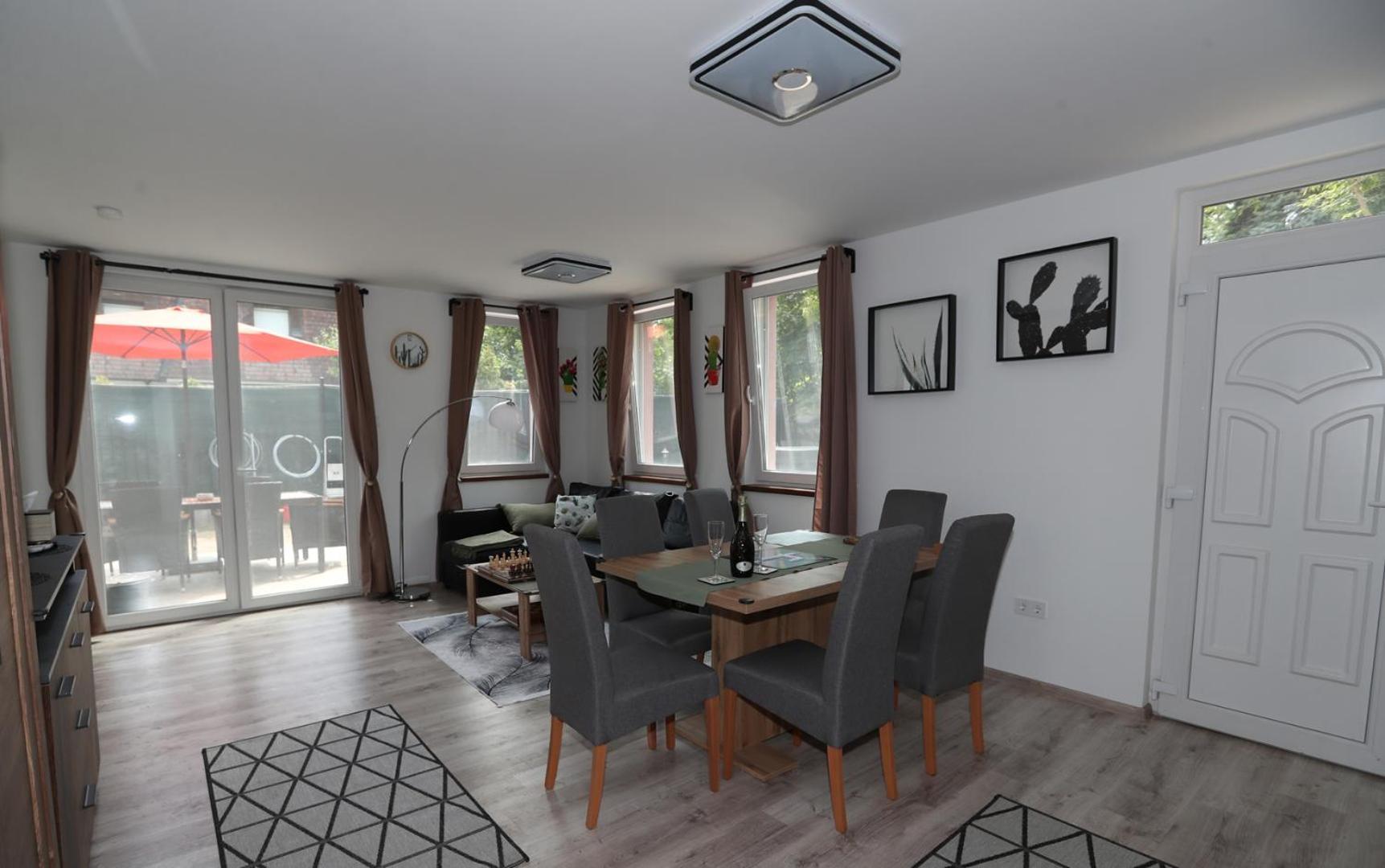 Four Flowers Apartman Siofok Bagian luar foto