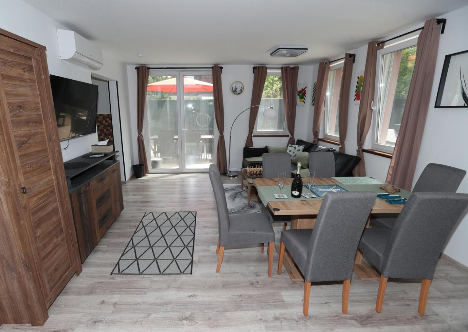 Four Flowers Apartman Siofok Bagian luar foto