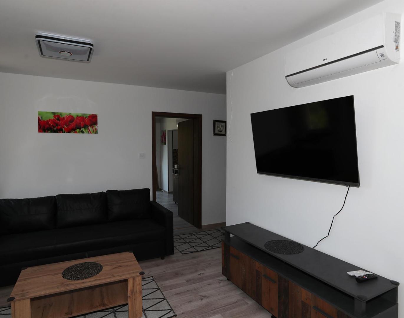 Four Flowers Apartman Siofok Bagian luar foto