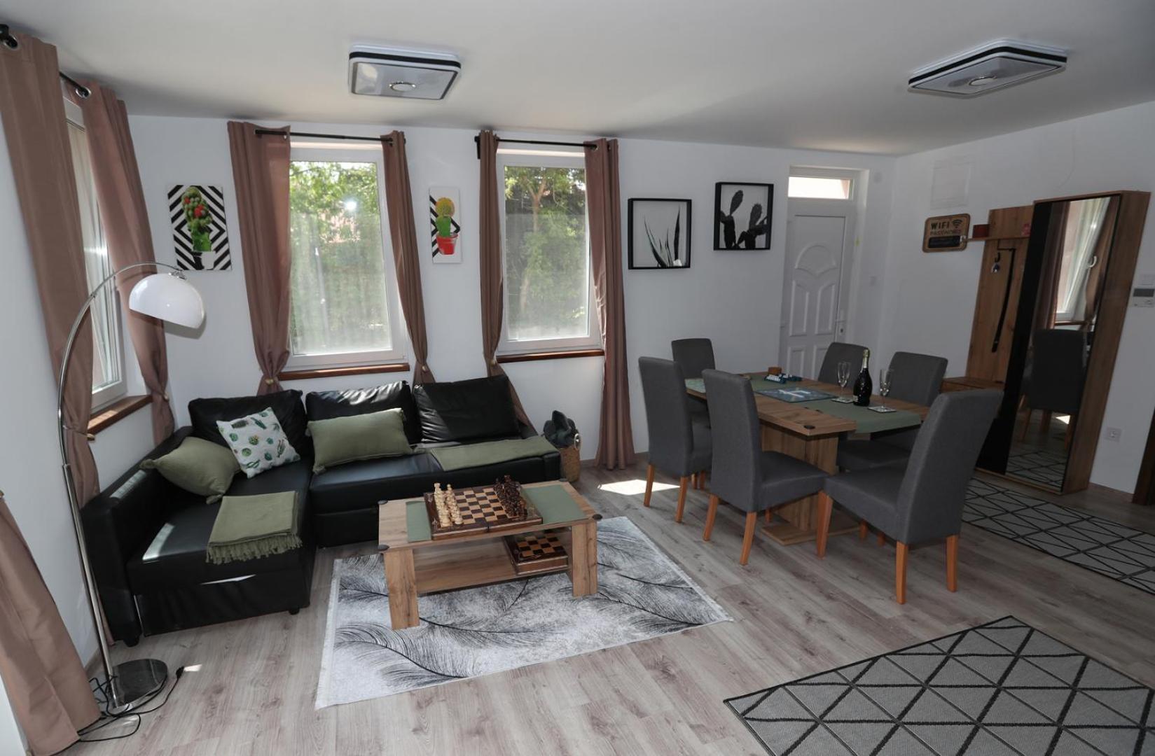 Four Flowers Apartman Siofok Bagian luar foto